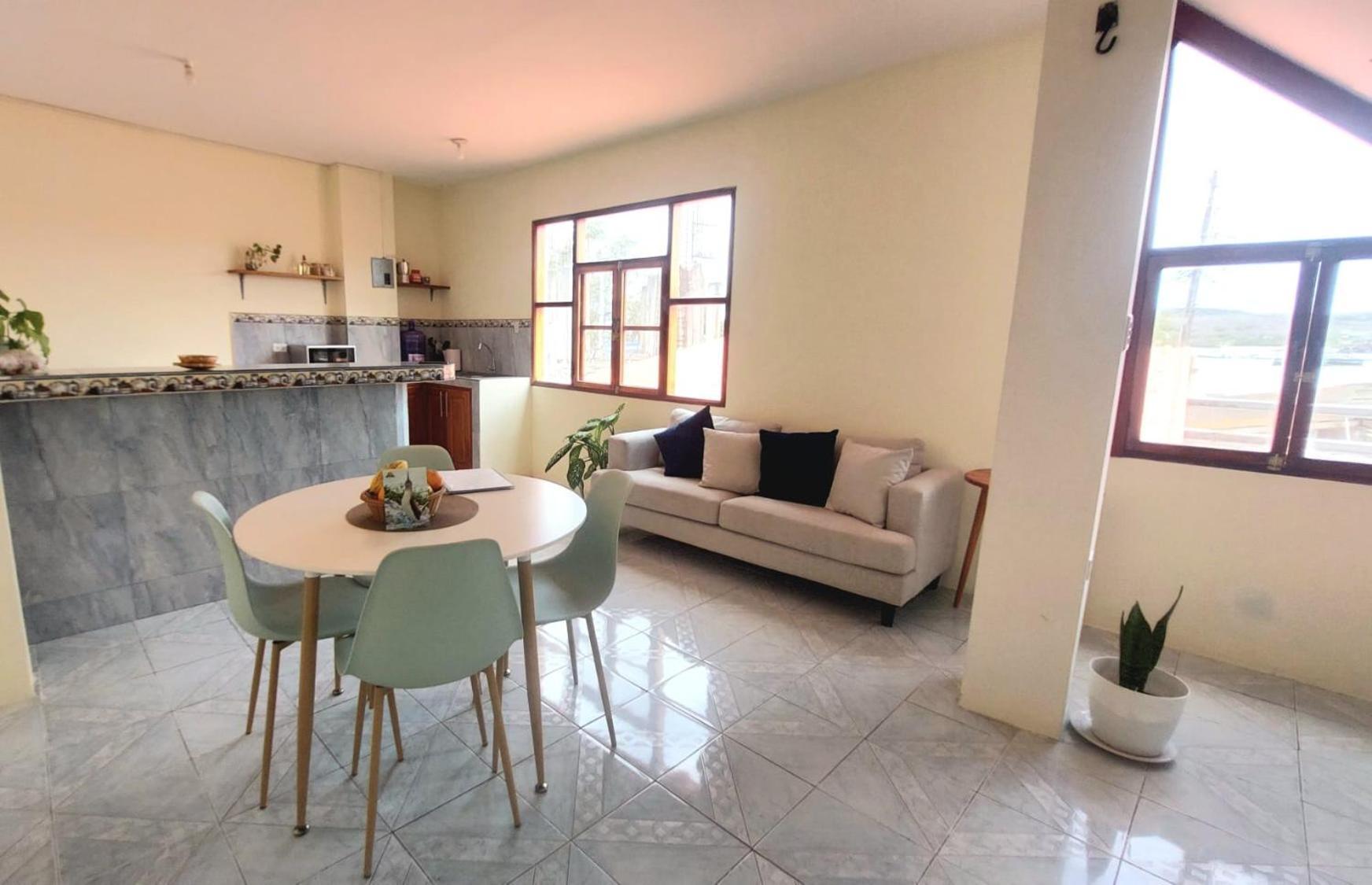 Casa Playa Los Marinos Puerto Baquerizo Moreno Exteriör bild